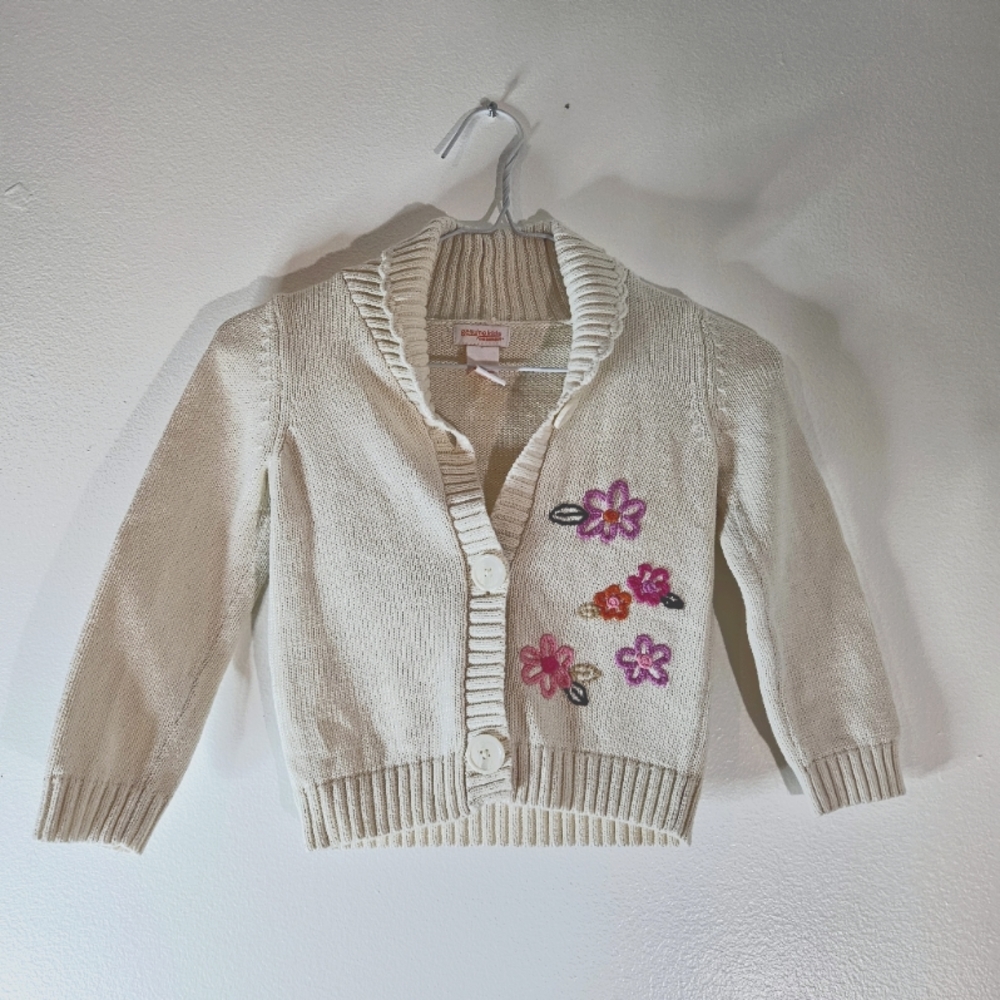 Genuine kids Oshkosh Sweater size 5t